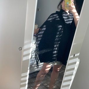 Modena Shawl Black Solid one size